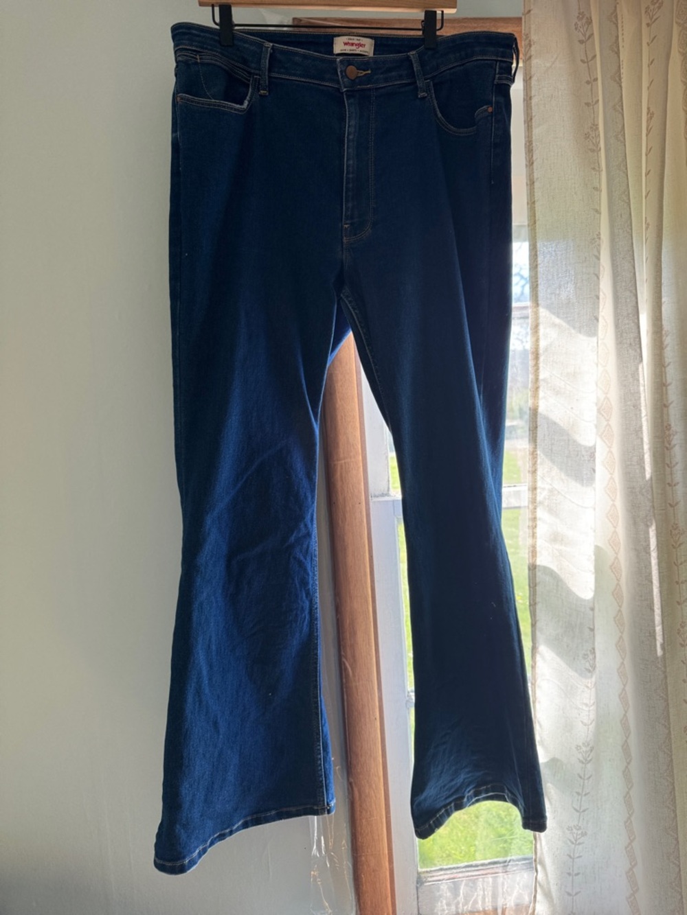 Wrangler Dark Blue 18x32 Flare Jeans